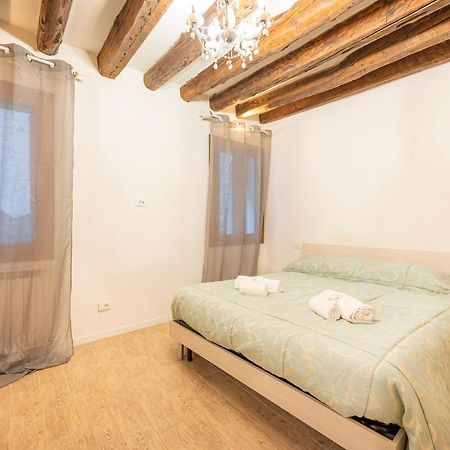 San Marco Suite - 5 Min From San Marco Venetië Buitenkant foto
